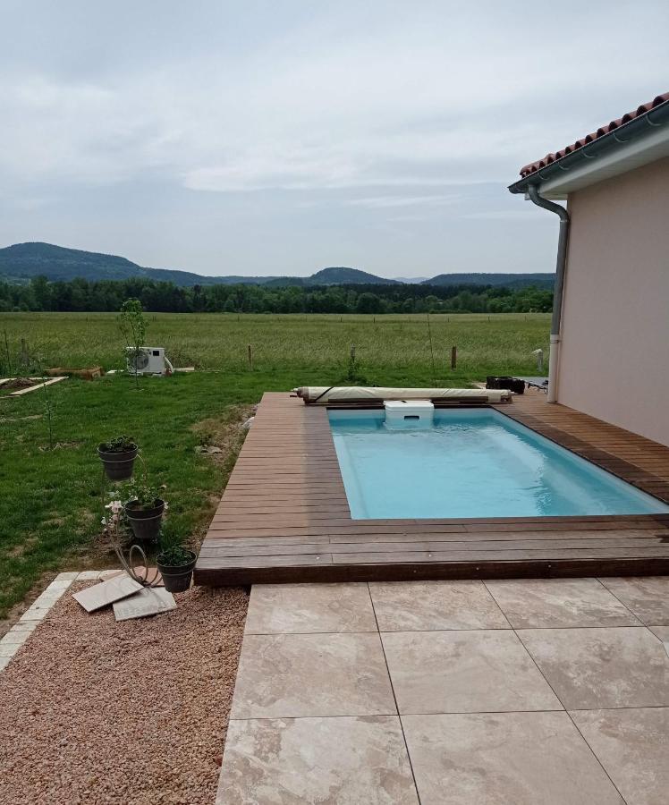 Chez Brigitte, Un Sejour En Haute-Loire Saint-Germain-Laprade Εξωτερικό φωτογραφία