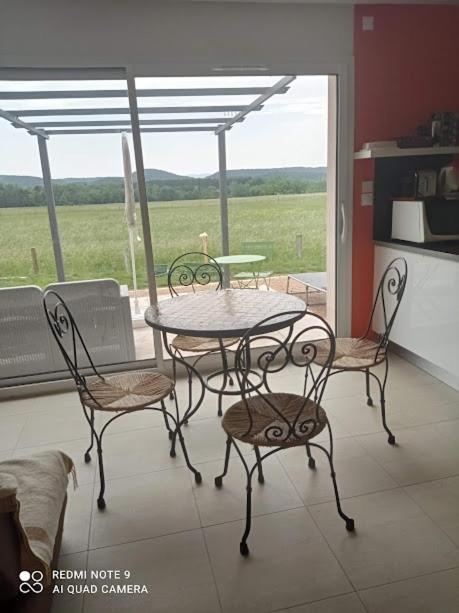 Chez Brigitte, Un Sejour En Haute-Loire Saint-Germain-Laprade Εξωτερικό φωτογραφία